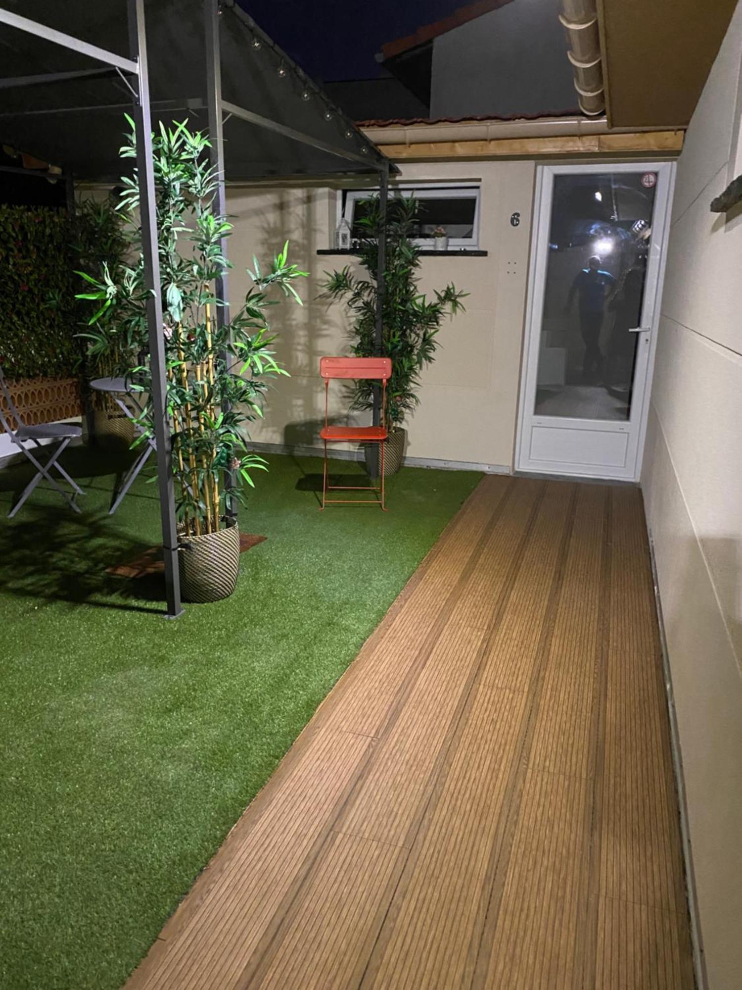 Paris-Eiffel, Bienvenue -Terrasse -Netflix Appartement Pantin Buitenkant foto